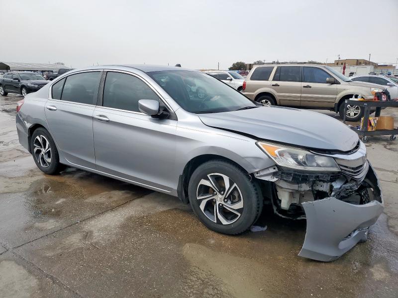 Vin: 1hgcr2f30ha264438, lot: 47838145, honda accord lx 20174