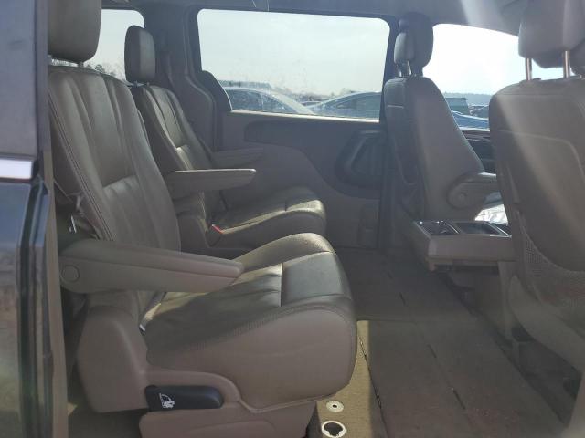 2016 CHRYSLER TOWN & COU - 2C4RC1BG7GR298447