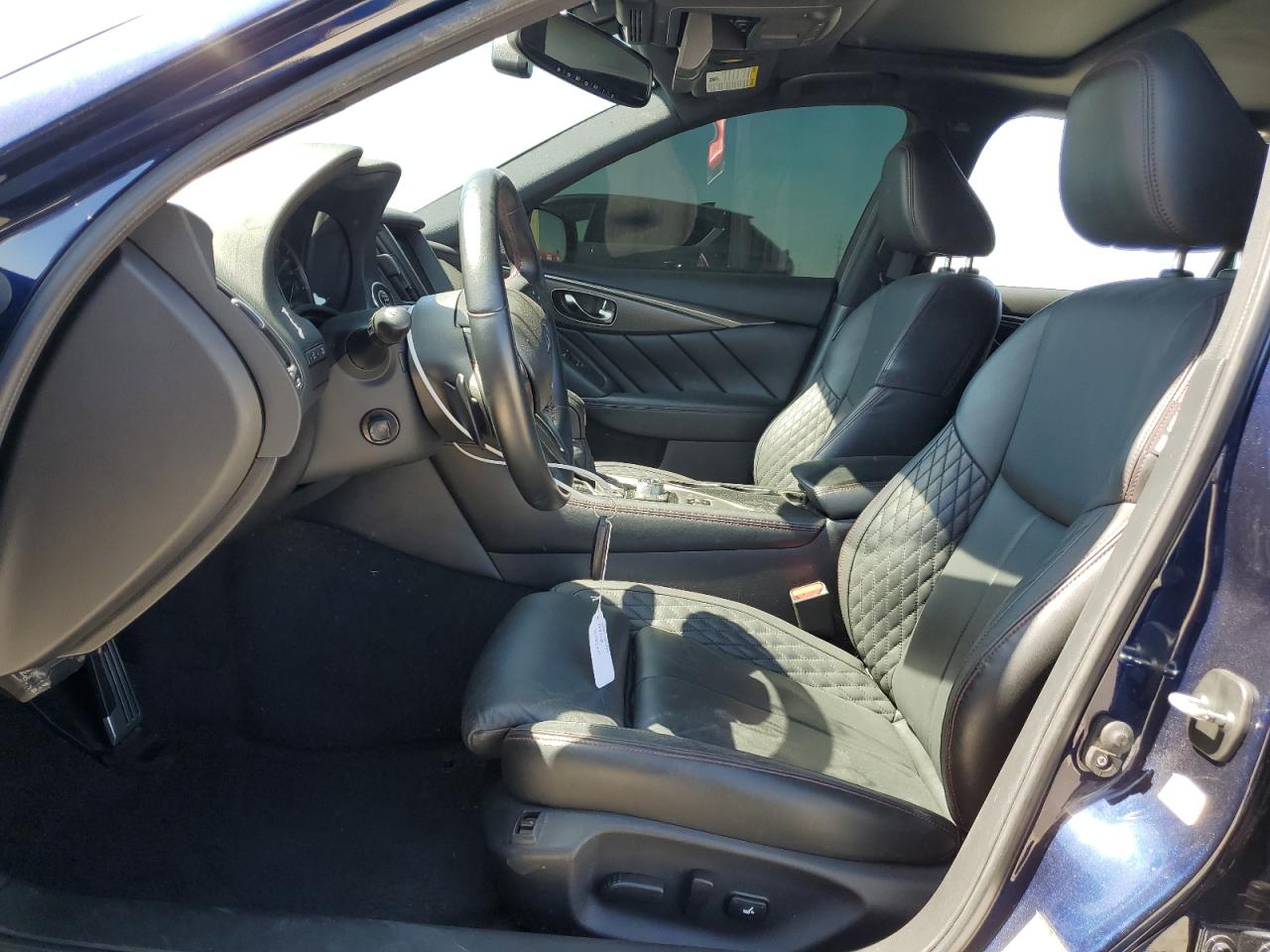 INFINITI Q50 RED SPORT 400