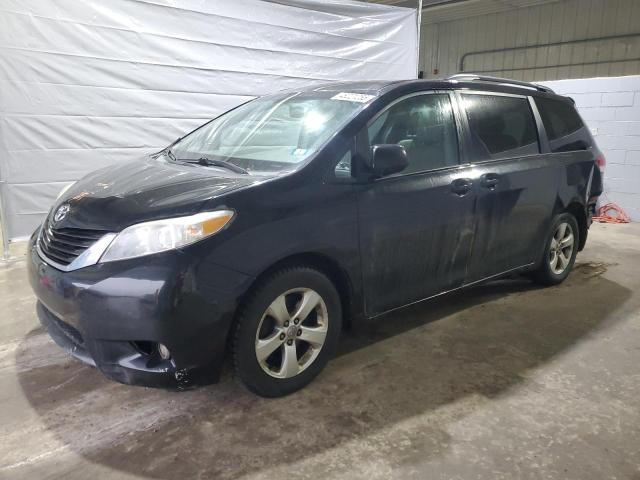 TOYOTA SIENNA LE