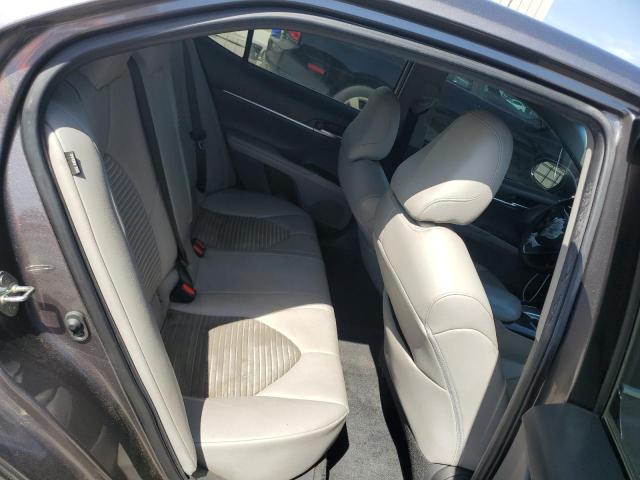 2018 TOYOTA CAMRY L - 4T1B11HK1JU638006