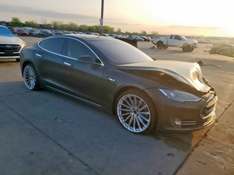 Vin: 5yjsa1cg0dfp15615, lot: 50795235, tesla model s 20134