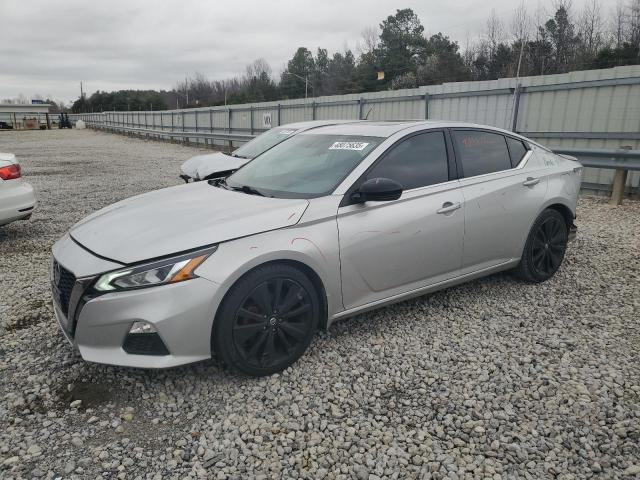 NISSAN ALTIMA SR