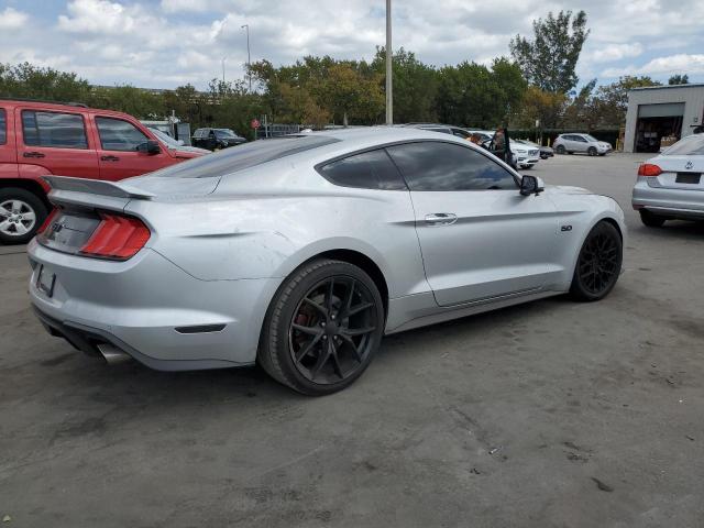 Vin: 1fa6p8cf8j5156608, lot: 49057435, ford mustang gt 20183