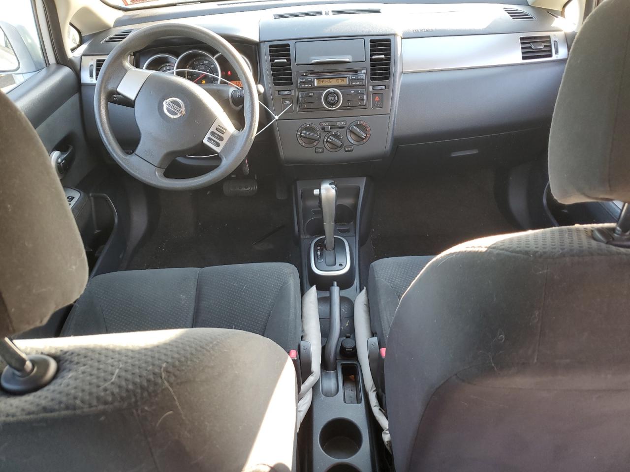 NISSAN VERSA S