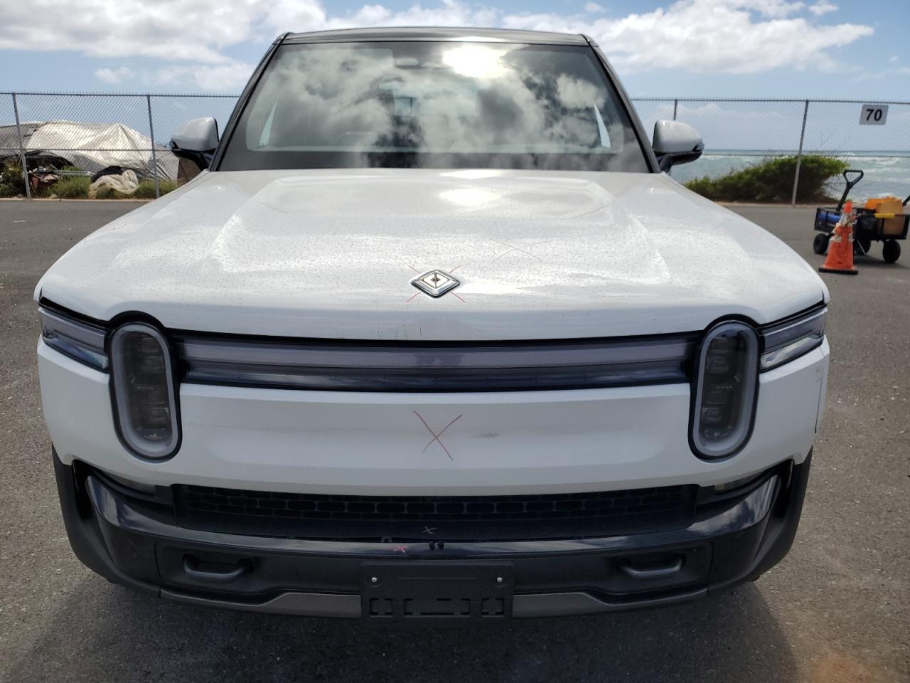 RIVIAN R1S ADVENTURE