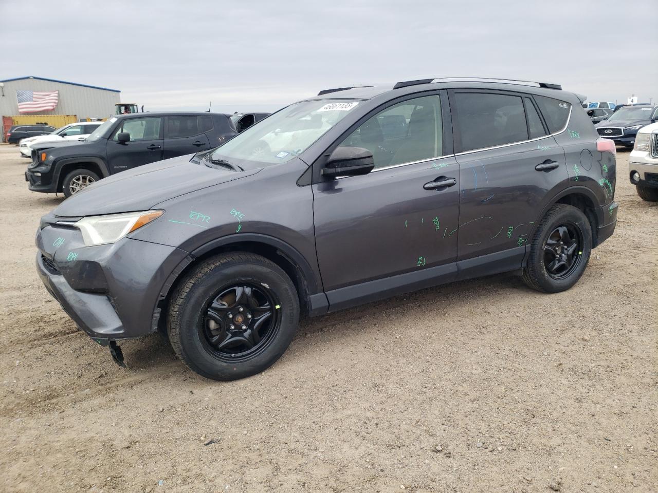 JTMZFREV4HJ109338 TOYOTA RAV4 LE 2017