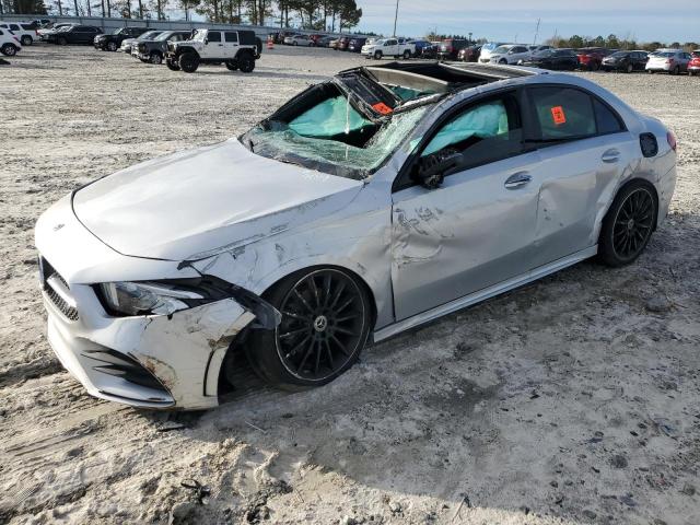 MERCEDES-BENZ A 220