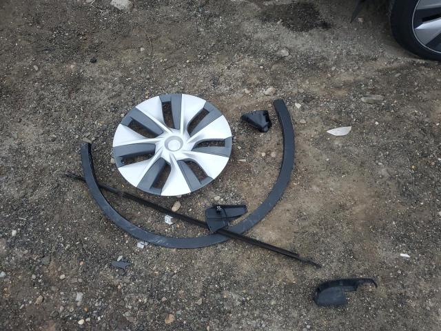 7SAYGDEE0NF356132 2022 TESLA MODEL Y