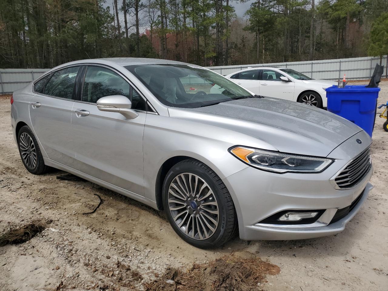 FORD FUSION SE