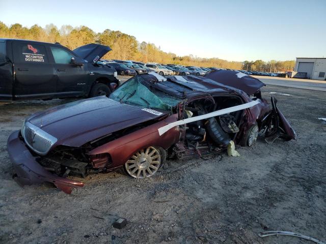 Global Auto Auctions: 2003 LINCOLN TOWN CAR S