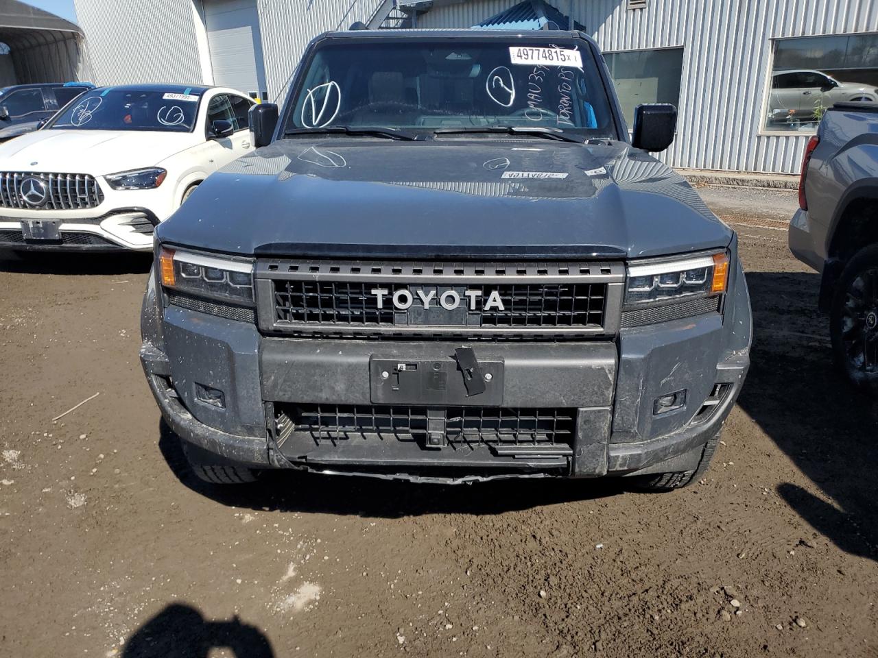 TOYOTA LAND CRUISER BASE