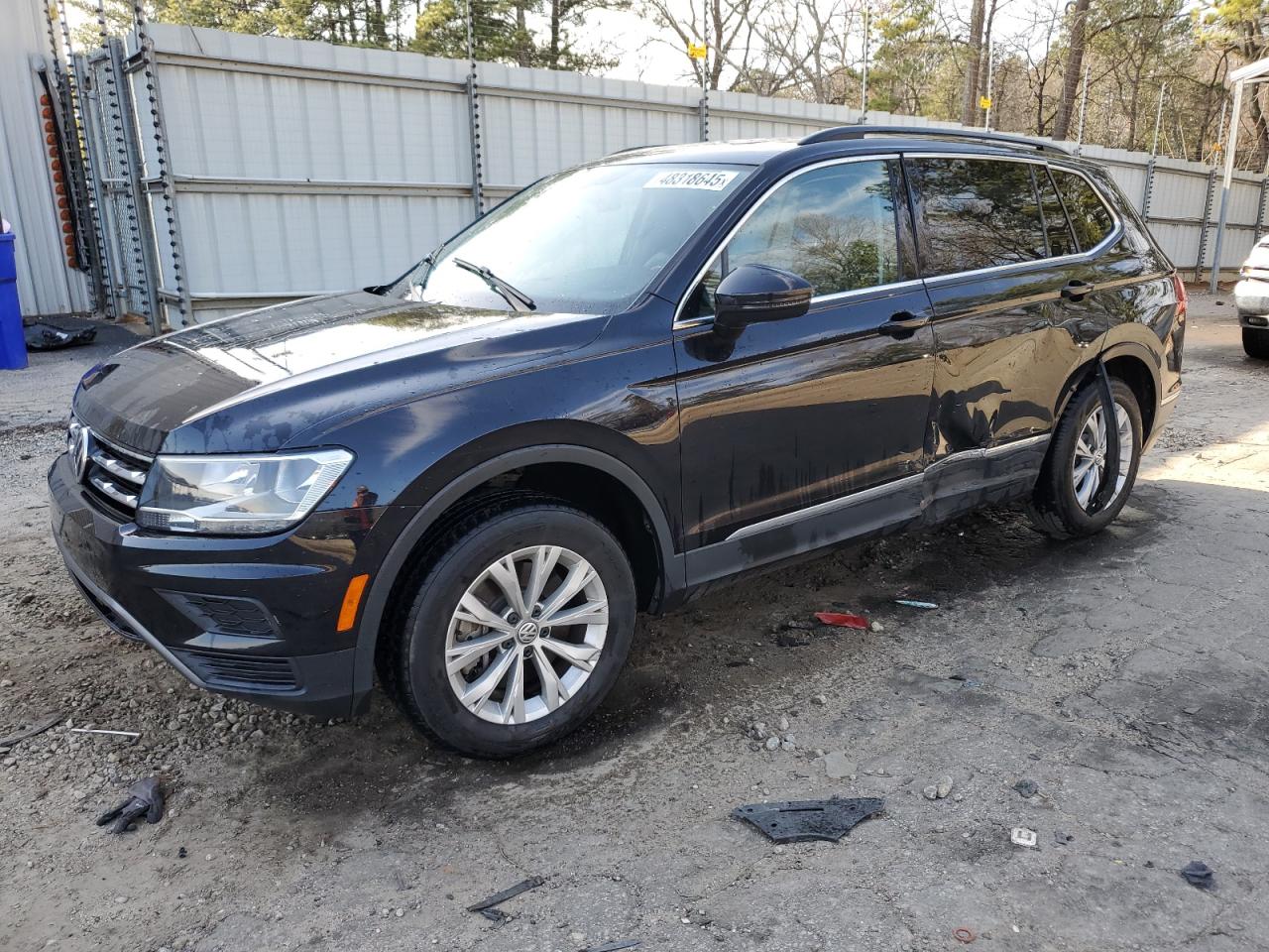 VOLKSWAGEN TIGUAN SE