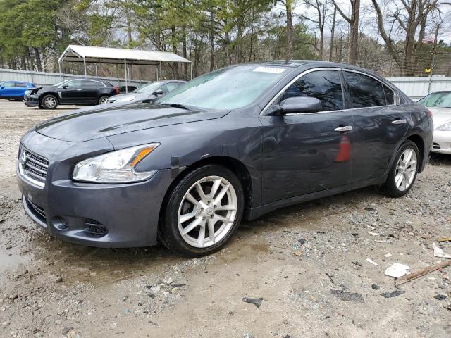 NISSAN MAXIMA S