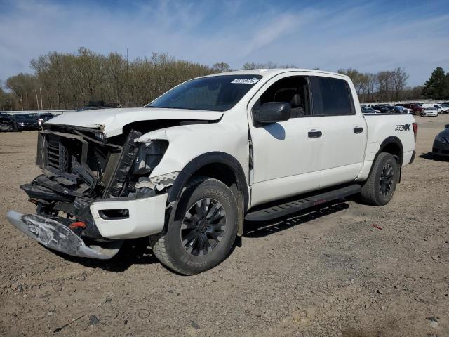 NISSAN TITAN SV
