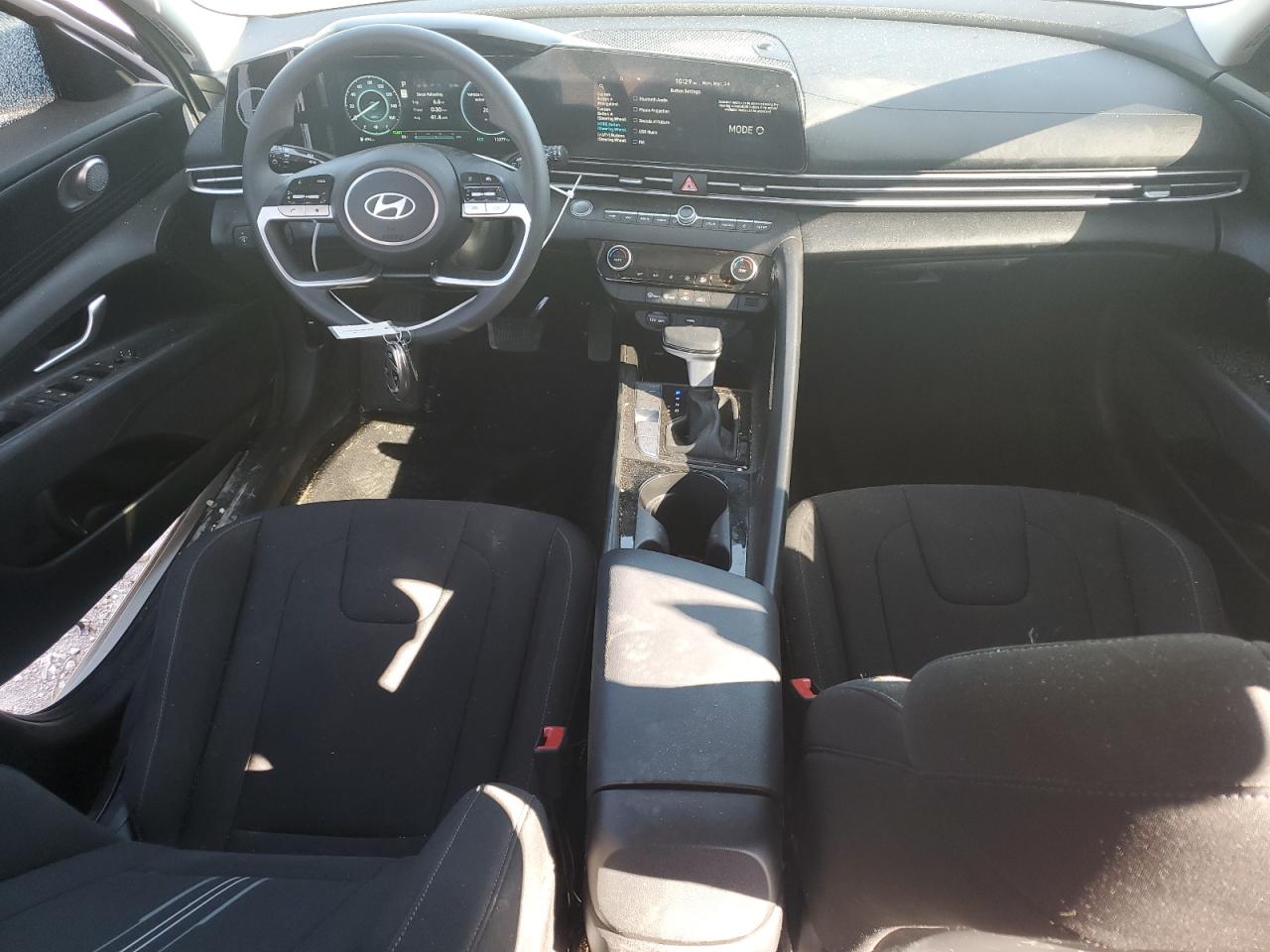 HYUNDAI ELANTRA BLUE