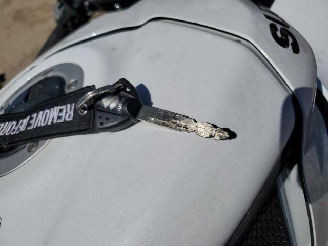 2023 SUZUKI GSX-R1000 JS1DM11B3P7100309