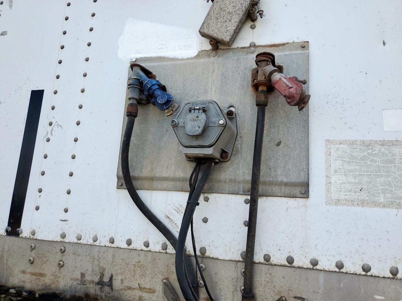 Lot #3125050965 2009 WABASH TRAILER