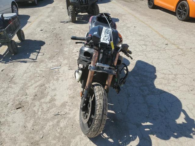 2011 SUZUKI HAYABUSA - JS1GX72AXB2103551