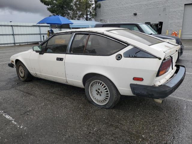 ALFA ROMEO SPIDER 1986 white  gas ZARAA6693G1008047 photo #3