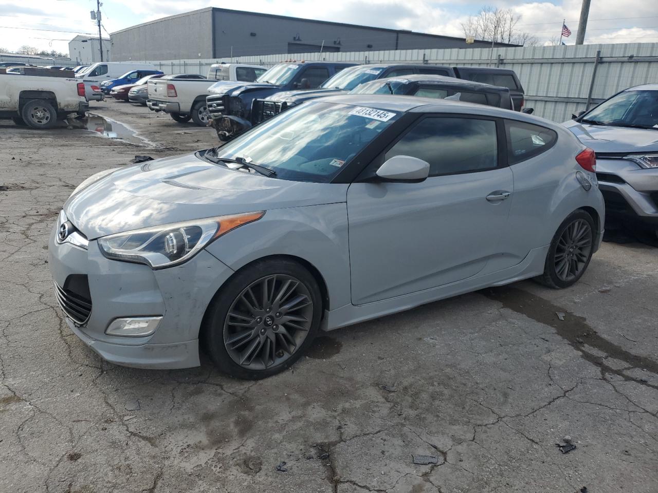 Lot #3301809355 2013 HYUNDAI VELOSTER