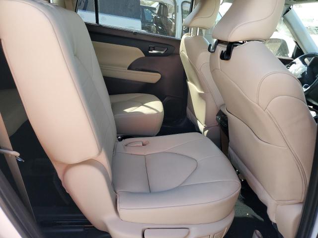 2022 TOYOTA HIGHLANDER - 5TDGZRAH9NS092131