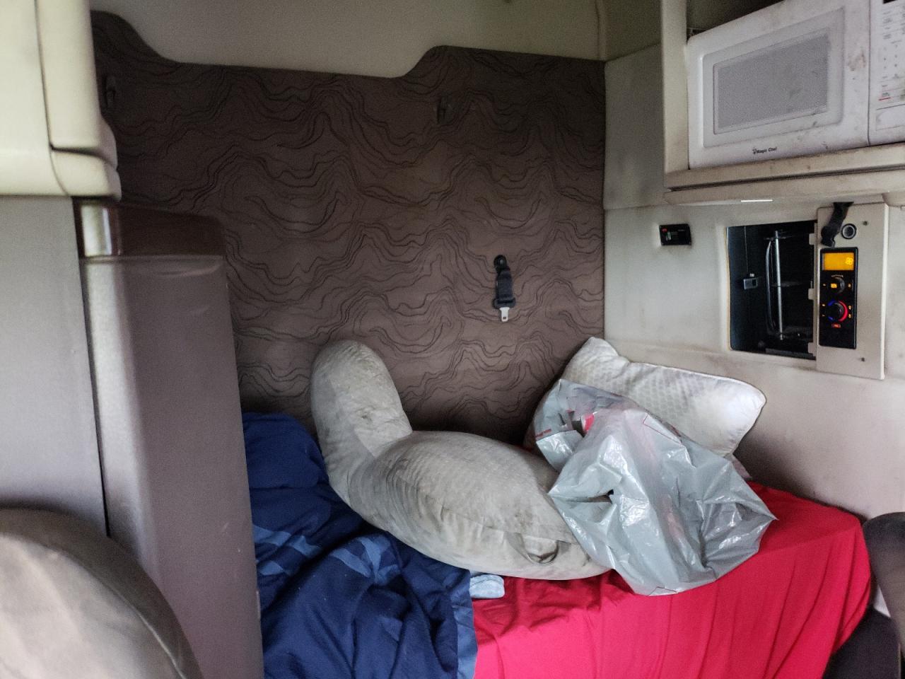 Lot #3267073702 2014 VOLVO VN VNL