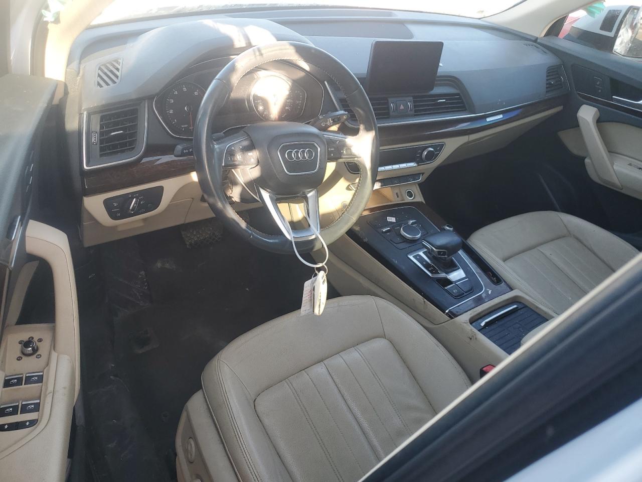 AUDI Q5 PREMIUM