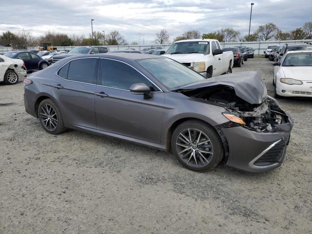 2021 TOYOTA CAMRY XLE - 4T1F11AK6MU601274