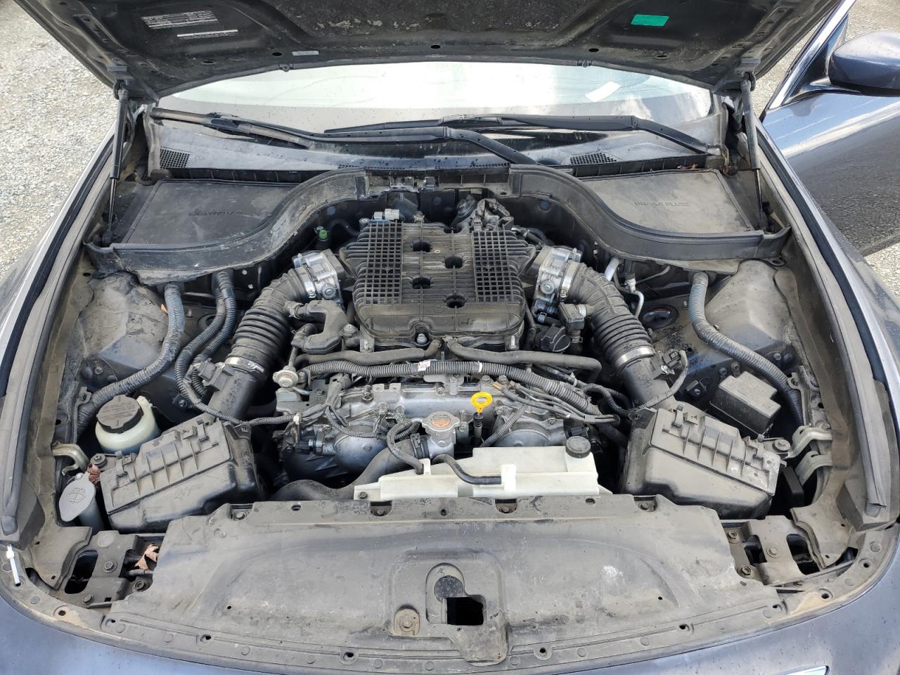 Infiniti G37 base 2012