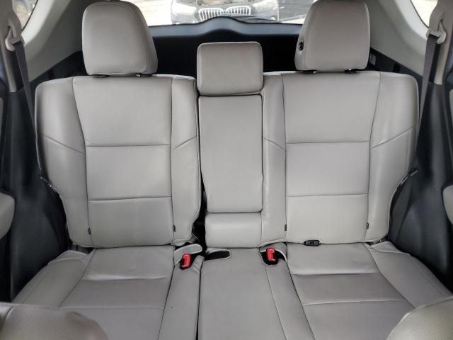 2015 TOYOTA RAV4 XLE - JTMRFREV2FJ020171