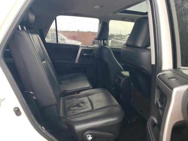 2018 TOYOTA 4RUNNER SR - JTEZU5JR6J5186133