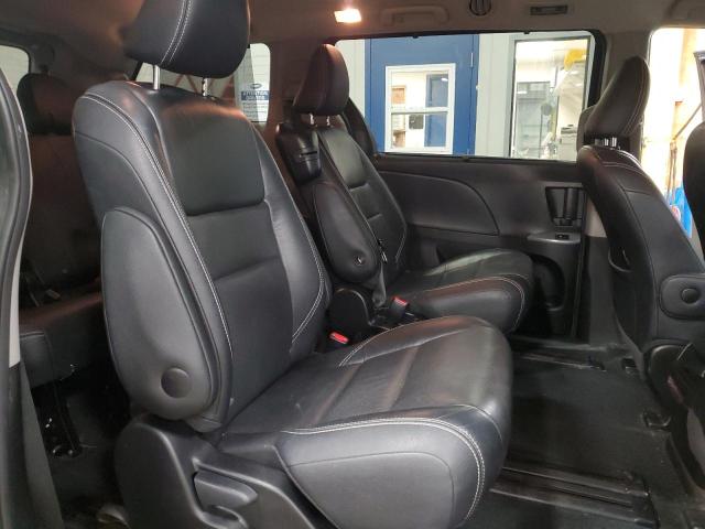 2016 TOYOTA SIENNA SE 5TDXK3DC2GS750120