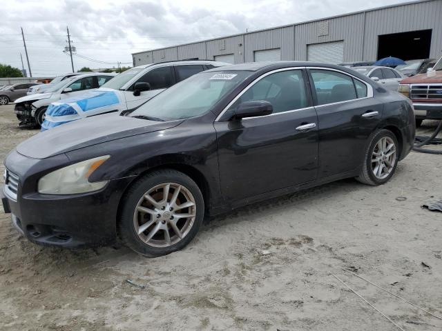 NISSAN MAXIMA S