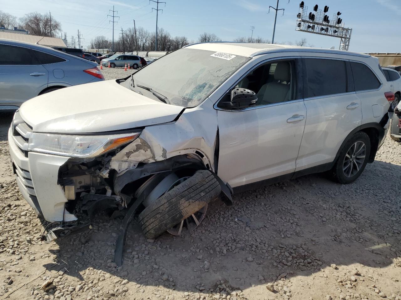 TOYOTA HIGHLANDER SE