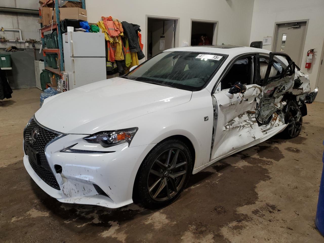 LEXUS IS 200T