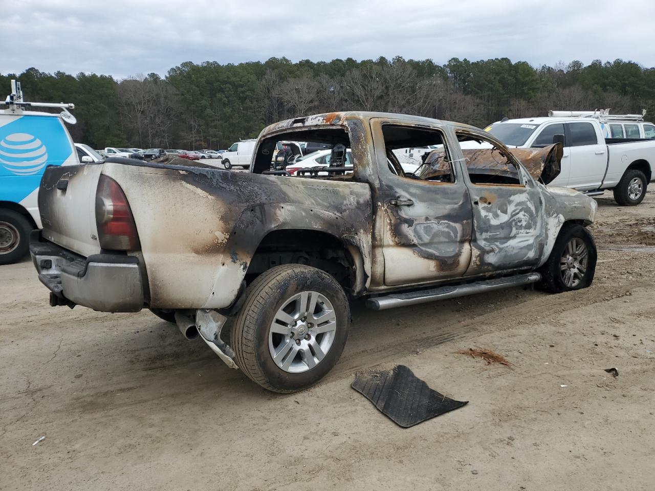 TOYOTA TACOMA DOUBLE CAB