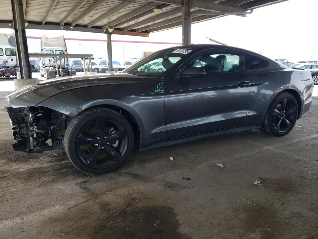 FORD MUSTANG