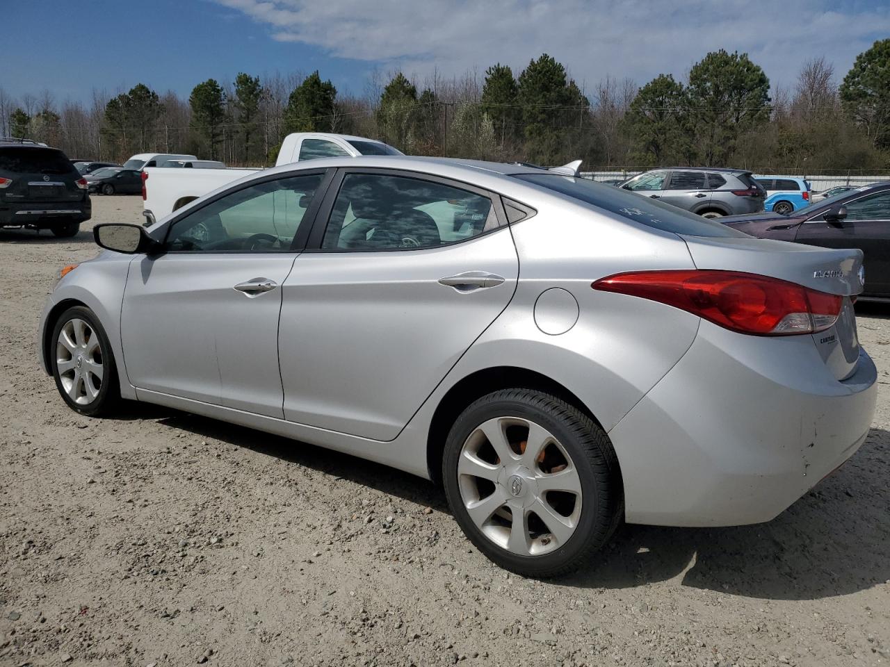 Hyundai Elantra gl 2013