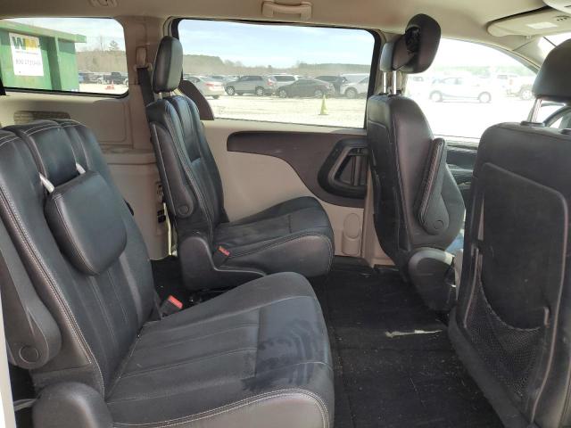 2015 CHRYSLER TOWN & COU 2C4RC1BG0FR716166