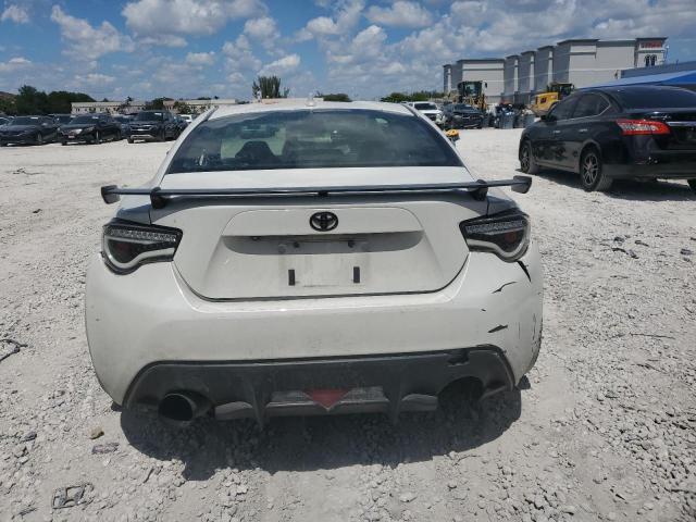 2018 TOYOTA 86 GT JF1ZNAE13J9700307