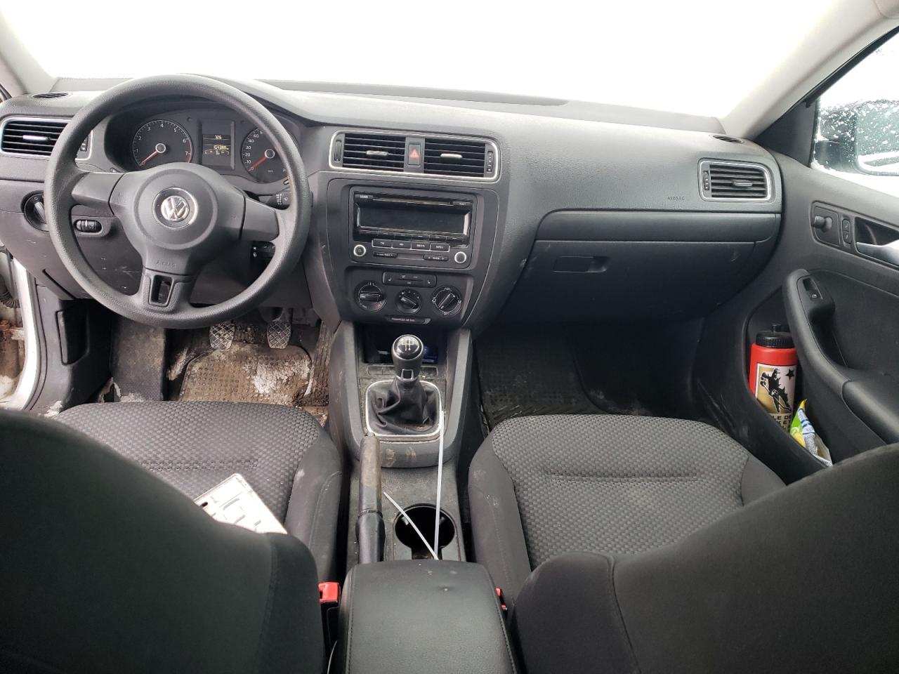 Volkswagen Jetta base 2013