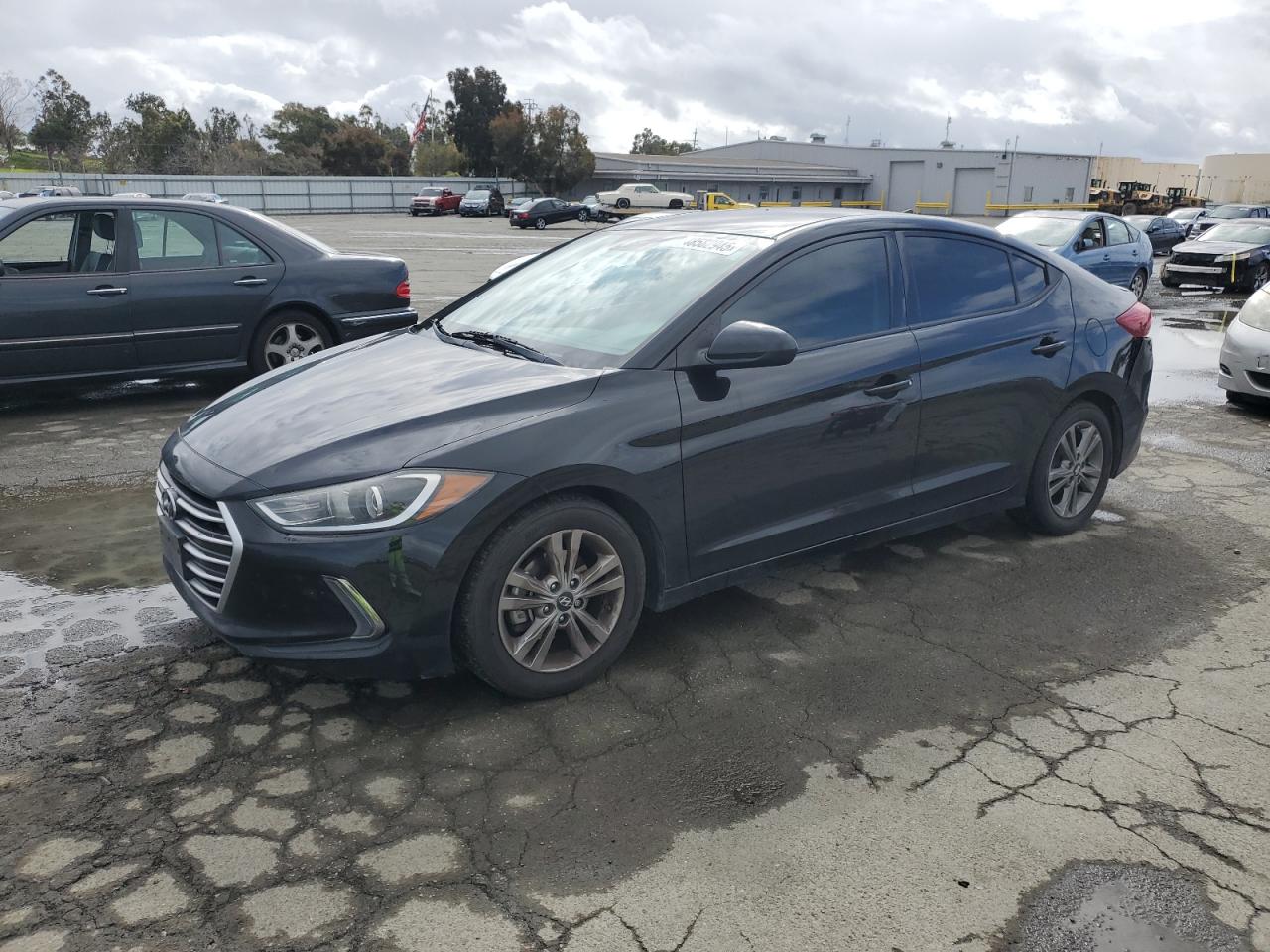 HYUNDAI ELANTRA SE
