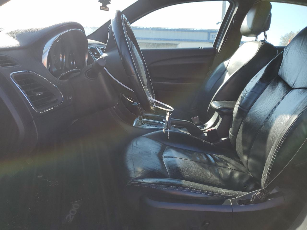 CHRYSLER 200 LIMITED