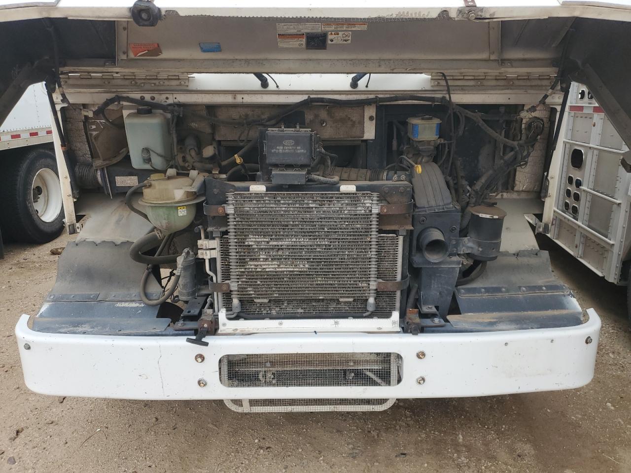 Ford F59 2013
