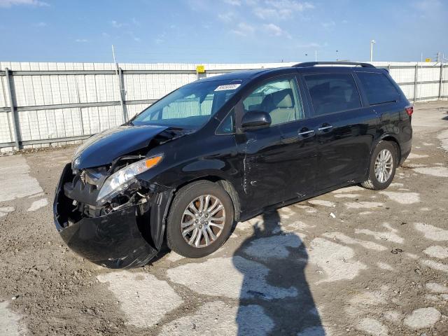TOYOTA SIENNA XLE