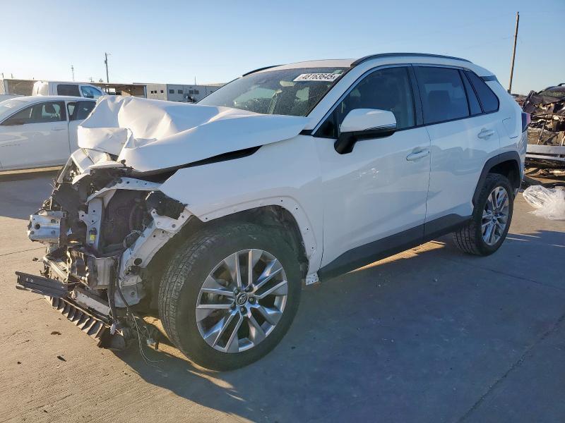 TOYOTA RAV4 XLE PREMIUM