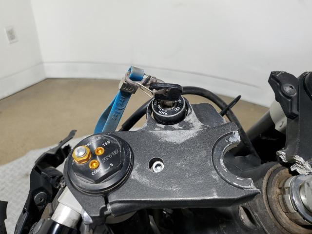 2019 YAMAHA YZFR6 JYARJ28E1KA004700