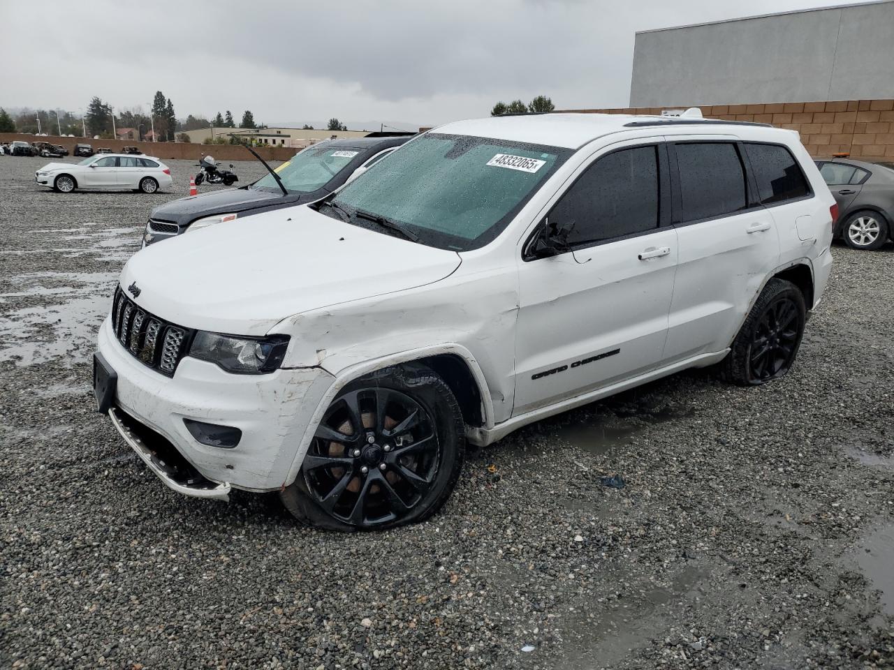 JEEP GRAND CHEROKEE LAREDO