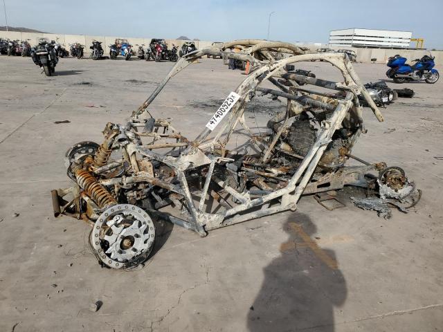 CAN-AM MAVERICK X 2021 burn  gas 3JBVGAY47MK002635 photo #3